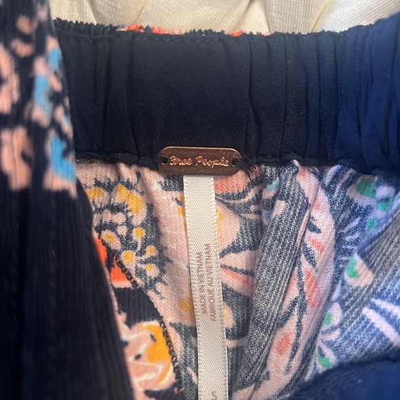 Free people navy floral dress with adjustable straps - Picture 6 of 6